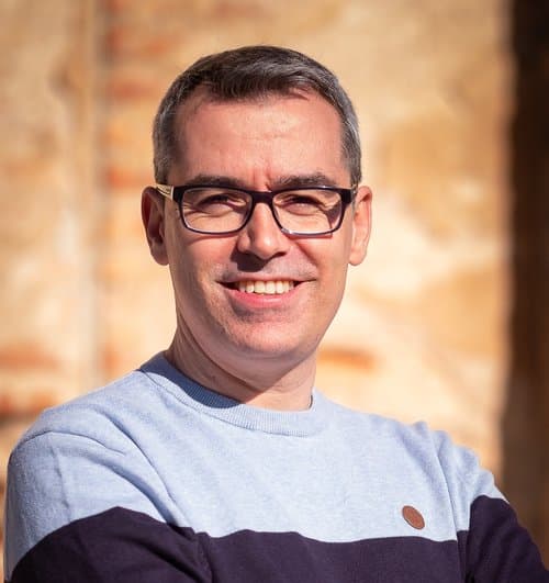 Iván de Prado, Magnific